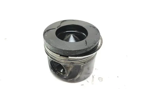 BMW X3 E83 Piston 84L107