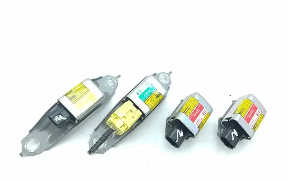 Toyota Prius (XW20) Airbag deployment crash/impact sensor 8983447020 8983347030