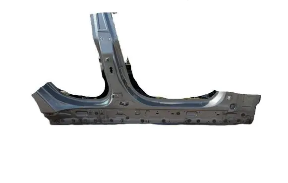 BMW i4 Front sill (body part) 9625528 9626150