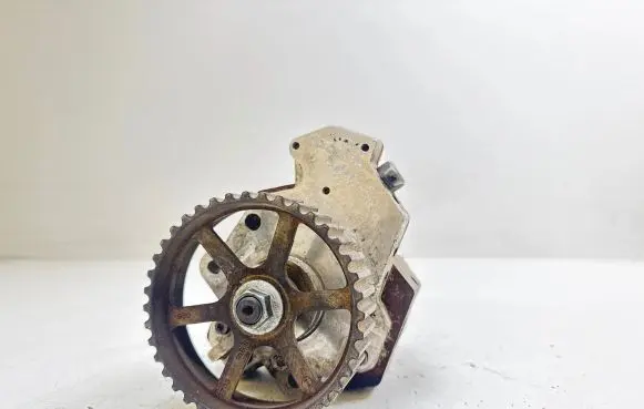 Renault Laguna II Fuel injection high pressure pump 8200055072 H037472 0445010031