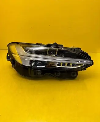 Volvo S90, V90 Headlight/headlamp 32420450
