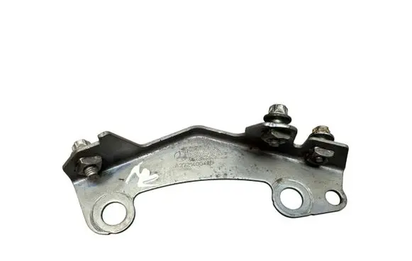 Mercedes-Benz CLS C219 EGR valve cooler bracket A2721400440 CLS350CGI