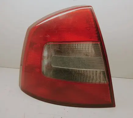 Skoda Octavia Mk2 (1Z) Rear/tail lights 1Z5945095B 1Z5945111B