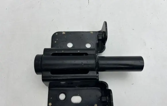 Ford Transit Courier II Radiator mount bracket R2X617Y590A