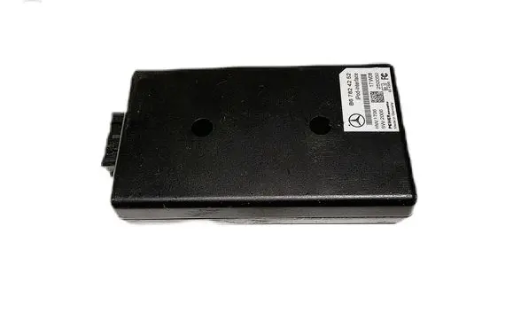 Mercedes-Benz C W203 Phone control unit/module B67824252