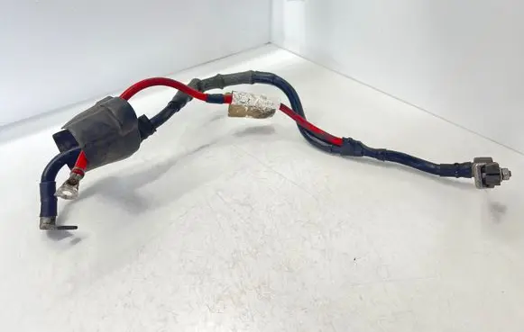 Volkswagen PASSAT B6 Positive cable (battery) 1K0971228L