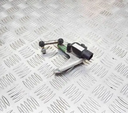 Tesla Model S Air suspension front height level sensor 600651400B
