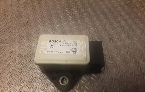 Mercedes-Benz E W212 Yaw turn rate sensor 0055422618 A0055422618