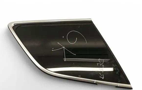 Audi Q7 4M Rear side window 4M0845297B