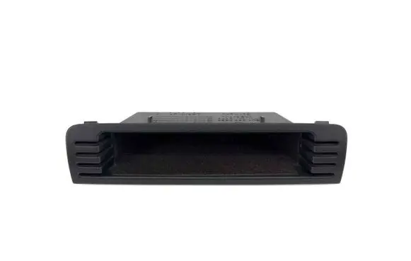 Glove box