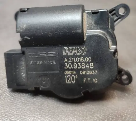 Renault Master III Air flap motor/actuator A21101800