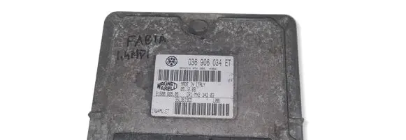 Skoda Fabia Mk1 (6Y) Engine control unit/module ECU 036906034ET IAW4MUET