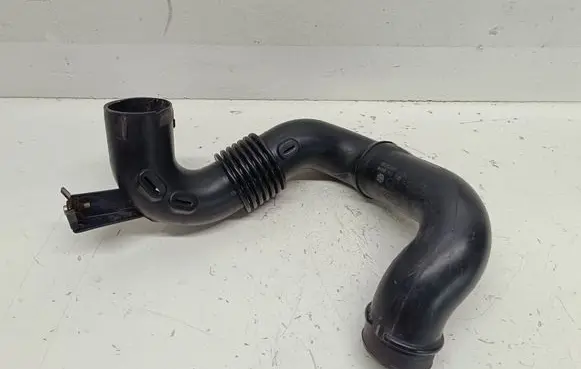 Renault Master III Air intake duct part 8200751729 70356875