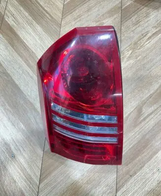Chrysler 300 - 300C Rear/tail lights 43867