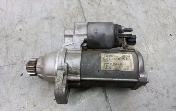 Volkswagen Jetta VI Starter motor 02M911024R