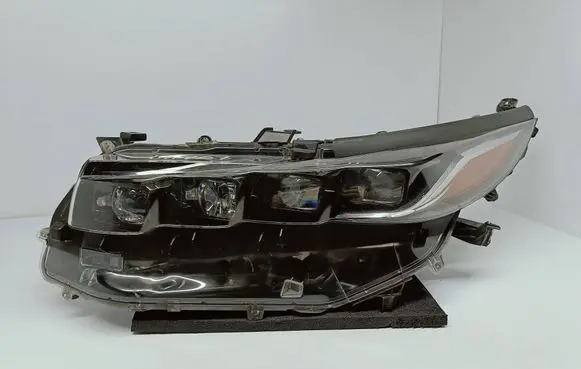 Toyota Prius Prime Headlight/headlamp 47-92 L1767