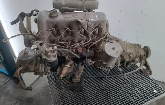 Mercedes-Benz W123 Engine OM615