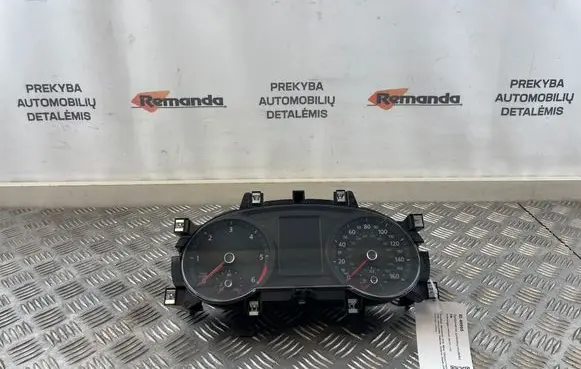 Volkswagen PASSAT B8 Speedometer (instrument cluster) 3G0920941