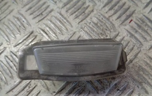 Mitsubishi Outlander Number plate light 