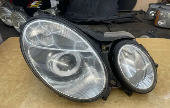 Mercedes-Benz E W211 Headlight/headlamp 