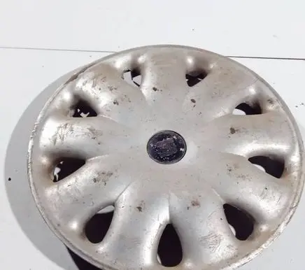 Seat Alhambra (Mk1) R15 wheel hub/cap/trim 7m0601147k