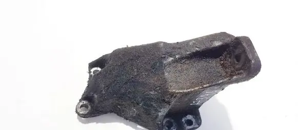 Audi A4 S4 B5 8D Engine mounting bracket