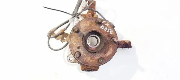 Front wheel hub