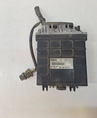 Volkswagen Golf III Engine control unit/module 028906021AF 0281001308