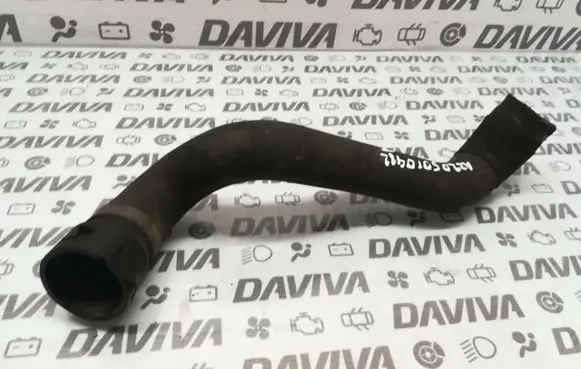 Mercedes-Benz C AMG W204 Engine coolant pipe/hose A2205010482