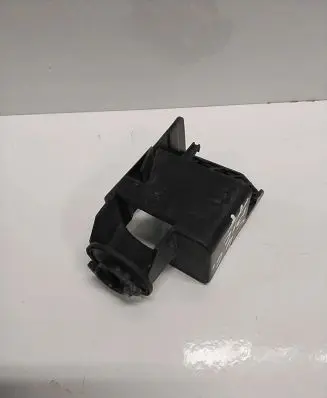 Fuel tank cap lock