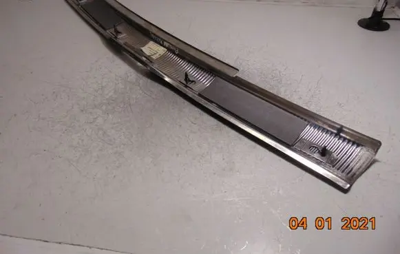 Volkswagen PASSAT B5 Trunk/boot sill cover protection 3B9863459J