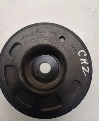 Volkswagen Polo VI Crankshaft pulley 04C105243J