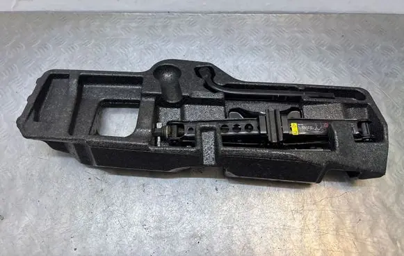 Volvo V60 Tool box 31202395
