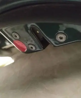 Lexus IS 200-300 Rear door lock