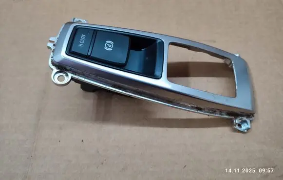 BMW X5 E70 Hand parking brake switch 6975467