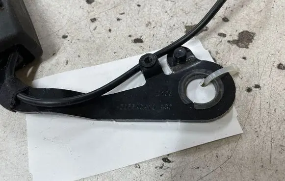 Citroen C4 I Picasso Rear seatbelt 9681543677A 305443100 173833