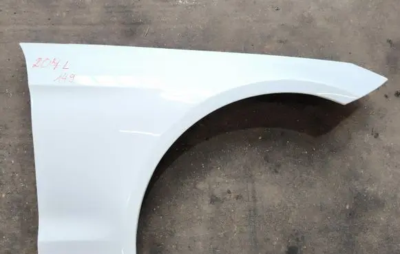 Mercedes-Benz E C207 W207 Fender 