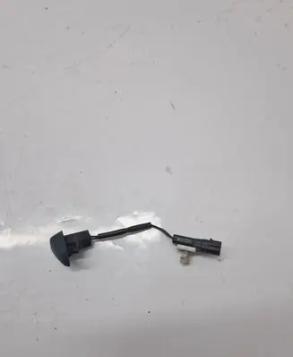 Windshield washer spray nozzle