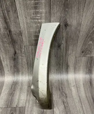 Chrysler Voyager Front arch trim 37377 RQ66TRMAD