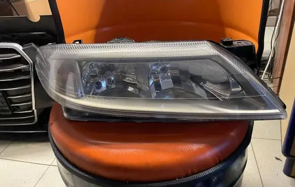 Renault Laguna II Headlight/headlamp 89008083 088322