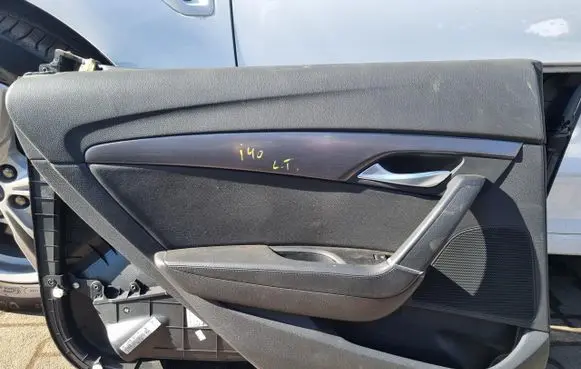 Hyundai i40 Rear door card panel trim 833303Z000