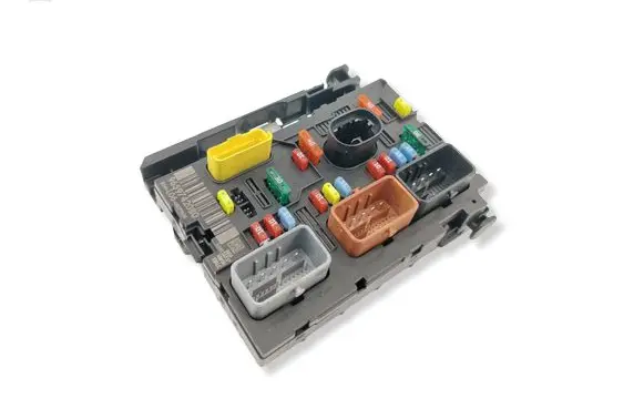 Peugeot 307 Fuse module 9659742080