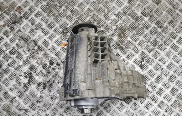 Infiniti FX Gearbox transfer box case 5802678