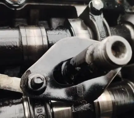 Audi A6 S6 C5 4B Fuel injector