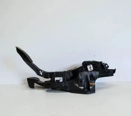 Seat Leon (5F) Brake pedal