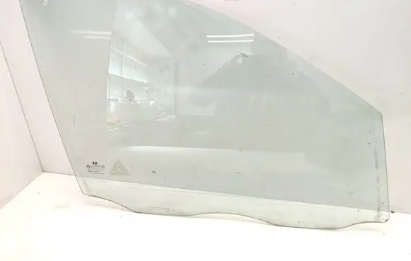 Hyundai Santa Fe Front door window glass four-door 43R000382
