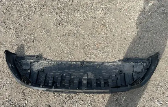 Dacia Sandero III Front bumper lip 