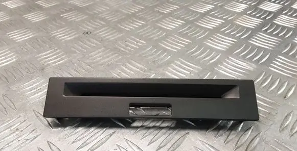 Land Rover Range Rover Sport L320 Radio/GPS head unit trim AH32454B92BD