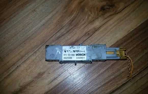 Volvo S80 Airbag deployment crash/impact sensor 9452777 002588