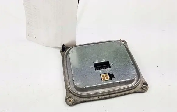 Maserati Quattroporte Voltage converter/converter module 1307329228
